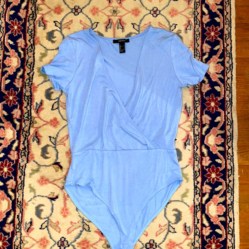 Forever 21 bodysuit NEVER WORN